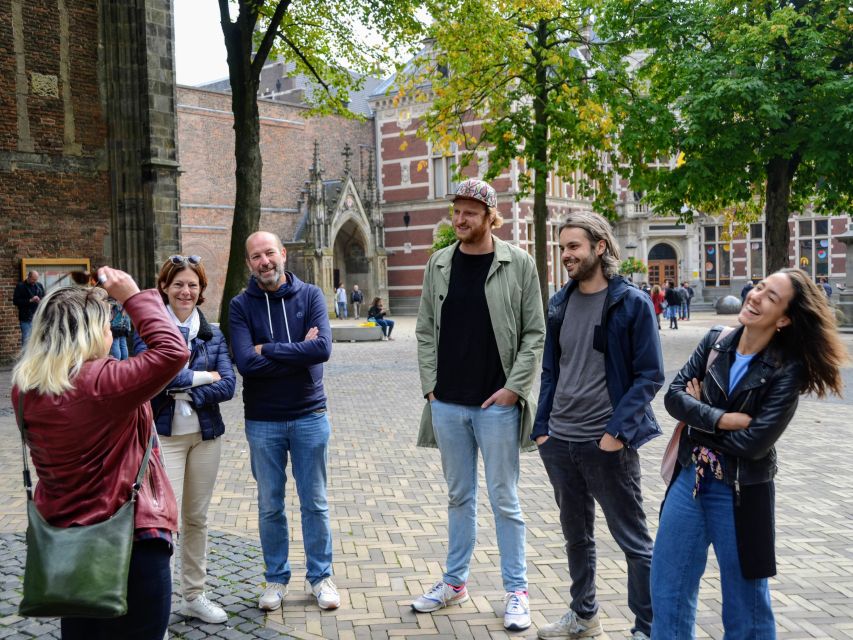 Utrecht Walking Tour with a local comedian as guide - Korte Nieuwstraat and the humor of ordinary city life