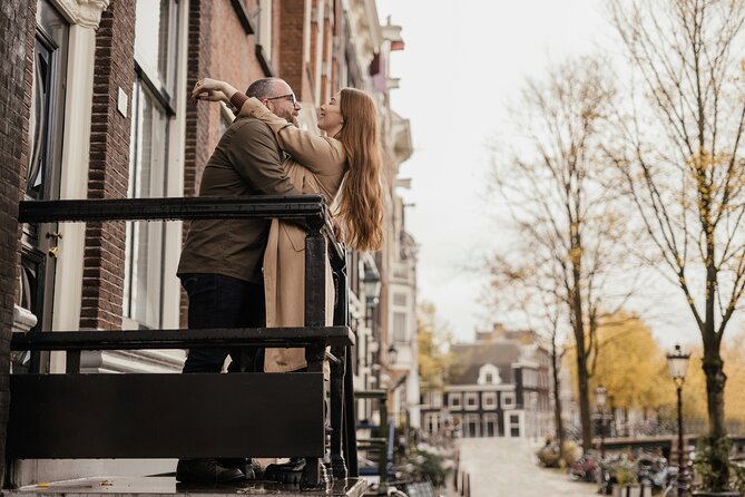 Vacation Photoshoot & Tour in Amsterdam - A Walking Tour With Some Local Context