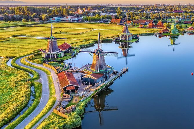 Windmills Country side tour Zaanse Schans-Cheesefactory-Volendam - Jacobs Hoeve Cheese Farm: the most hands-on stop