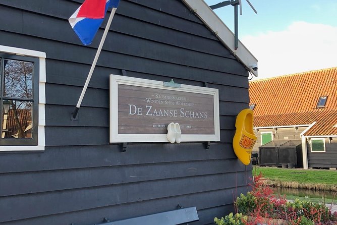 Windmills Zaanse Schans small group tour-region Amsterdam - Diana’s role and the small-group advantage