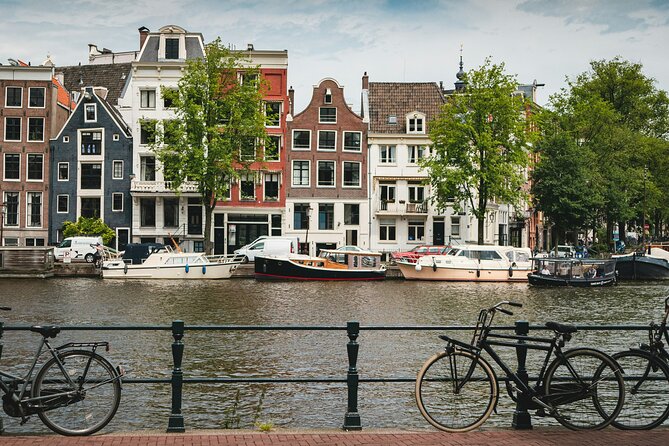 Winter Canal Cruise in Amsterdam - Who will enjoy this cruise most