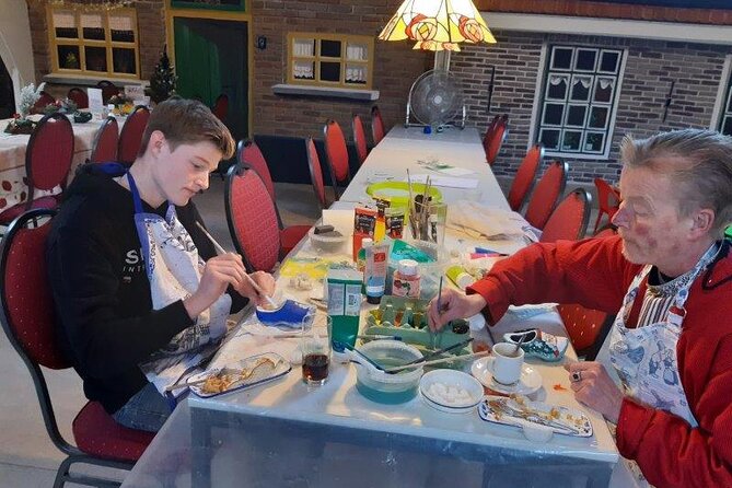 Wooden Shoes Painting Private Workshop in Simonehoeve - Who will enjoy this two-hour activity