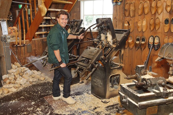 Zaanse Schans and Cheese Tasting Guided Tour from Amsterdam - The clog workshop and wooden-shoe museum