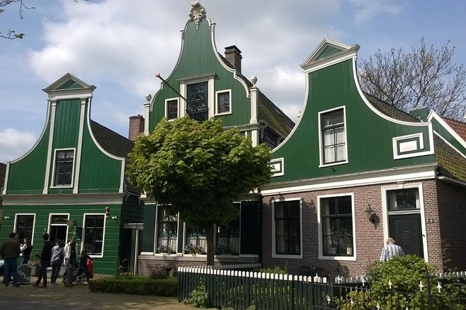 Zaanse Schans and Volendam Private Tour from Amsterdam - Lunch on the Volendam dike