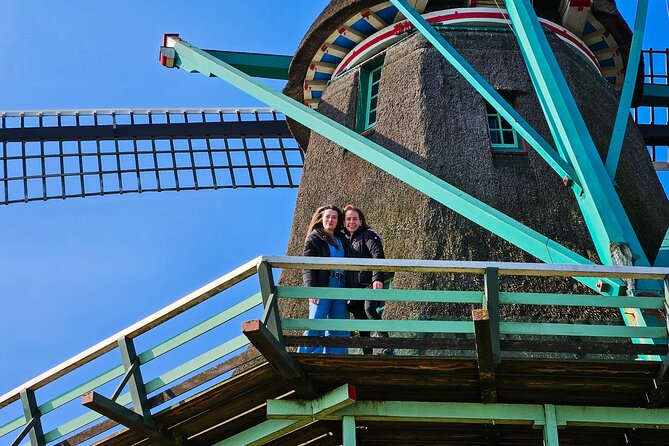 Zaanse Schans Windmills, Cheese and Volendam Tour from Amsterdam - Comfort, timing, and what to bring