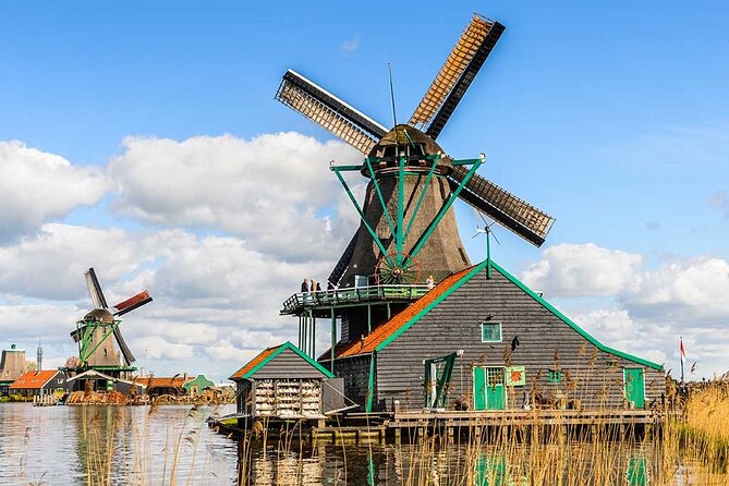 Zaanse Schans Windmills E Bike Day Trip from Amsterdam - What the e-bike, group size, and guide mean in practice